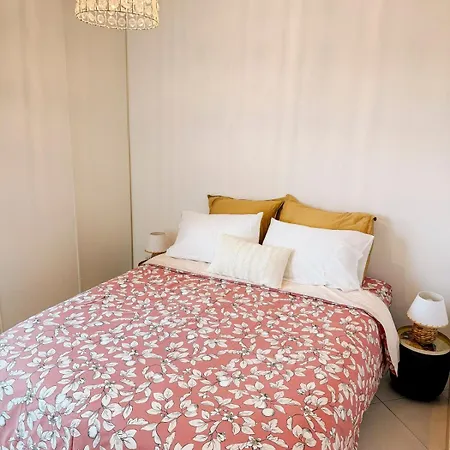 Apartment Spacious Seaside With Garden & Sea-view *