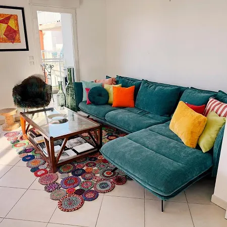 Apartmán Spacious Seaside With Garden & Sea-view *