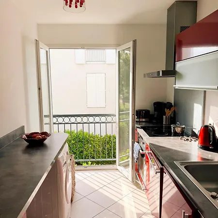 Apartment Spacious Seaside With Garden & Sea-view *