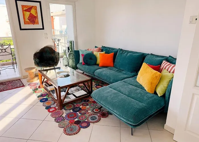 Διαμέρισμα Spacious Seaside With Garden & Sea-view *