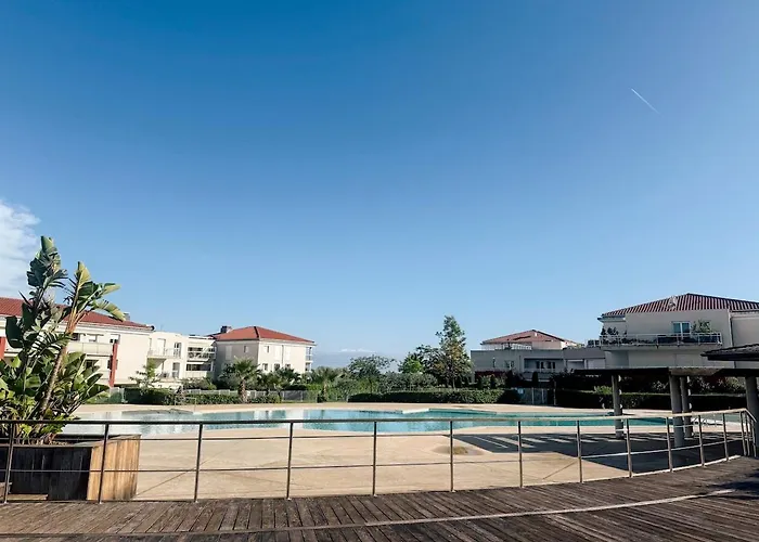 Spacious Seaside With Garden & Sea-view * Αντίμπ